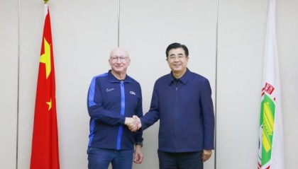 克瑞斯·范·普维尔德出任中国足球协会技术总监