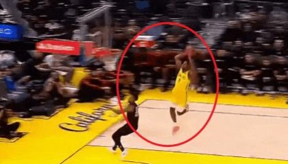 开云APP-场均7分，把身价打没了！湖人全靠你交易啊，还不如布朗尼