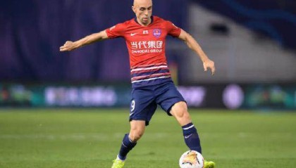 开云体育官网-沪媒：申花第3名新外援浮出水面 或与重庆人员交换